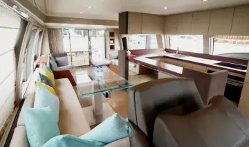 Thumbnail von Ferretti Yachts 700