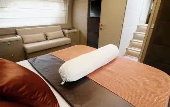 Thumbnail von Ferretti Yachts 700
