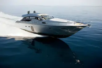 Pershing 72