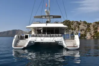 Lagoon 620