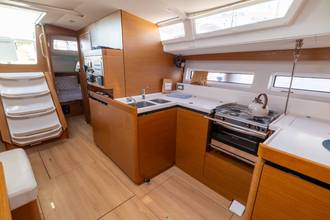 Thumbnail von Jeanneau Sun Odyssey 380