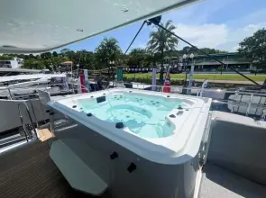 Thumbnail von HH Catamarans HH88
