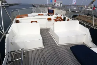 Thumbnail von Grand Banks 46 Motoryacht