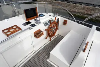 Thumbnail von Grand Banks 46 Motoryacht
