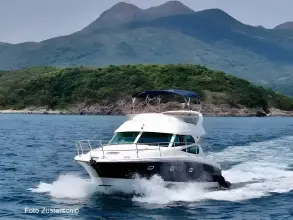 Prestige 42 Flybridge