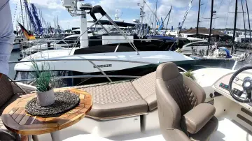 Thumbnail von Prestige 42 Flybridge