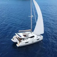 Fountaine Pajot Lucia 40