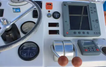 Thumbnail von Luhrs 34 Convertible