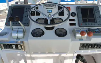 Thumbnail von Luhrs 34 Convertible