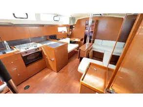 Thumbnail von Beneteau Oceanis 41.1