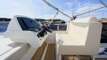 Thumbnail von Sealine F530 MOMENTS