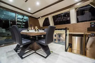 Thumbnail von Sunreef Yachts 60