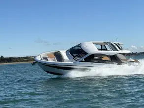 Bavaria Vida 33