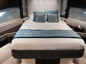 Thumbnail von Sunseeker 76 Yacht THIRTEEN