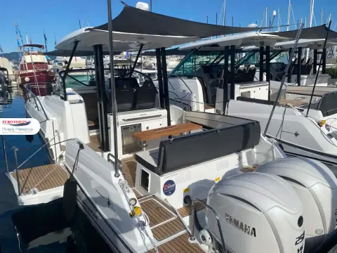 Jeanneau Cap Camarat 10.5 WA S2