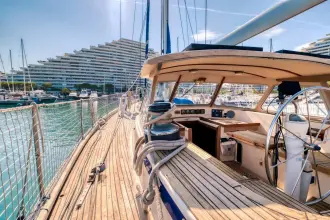 Thumbnail von Hallberg-Rassy 49