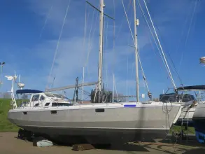 Alubat Ovni 435