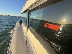 Thumbnail von Axopar 28 Cabin