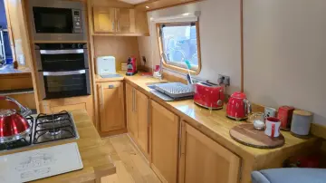 Thumbnail von Collingwood Cruiser Stern Wide Beam Astral Sky