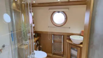 Thumbnail von Collingwood Cruiser Stern Wide Beam Astral Sky