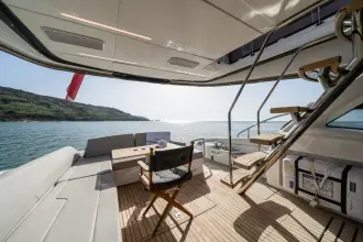 Thumbnail von Fairline Squadron 53 Low Hours