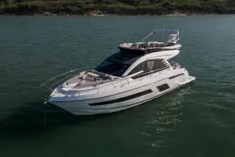 Thumbnail von Fairline Squadron 53 Low Hours