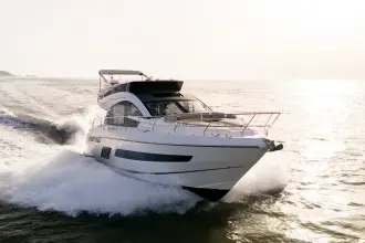 Thumbnail von Fairline Squadron 53 Low Hours