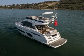 Thumbnail von Fairline Squadron 53 Low Hours