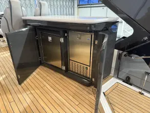 Thumbnail von Fairline Squadron 58