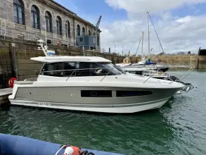 Jeanneau NC 9