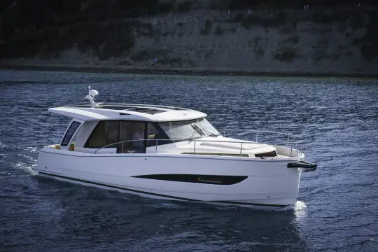 Greenline 39