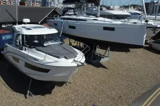 Thumbnail von Beneteau Antares 9
