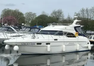 Sealine F43 Popular Flybridge Cruiser 