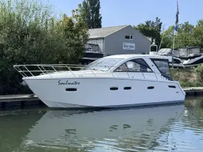 Sealine SC35 Superb Social Cockpit 