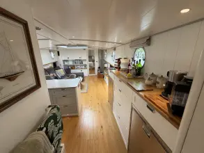 Thumbnail von Piper 60M MOTOR CLASS DUTCH BARGE  Presents Like New