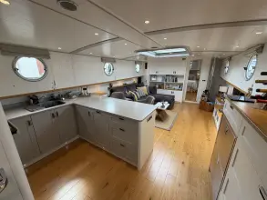 Thumbnail von Piper 60M MOTOR CLASS DUTCH BARGE  Presents Like New