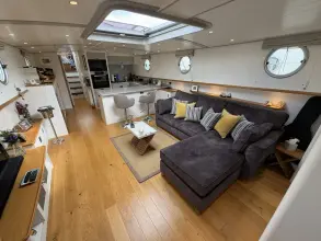 Thumbnail von Piper 60M MOTOR CLASS DUTCH BARGE  Presents Like New