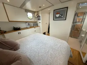 Thumbnail von Piper 60M MOTOR CLASS DUTCH BARGE  Presents Like New