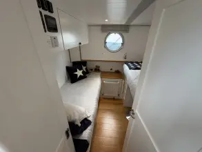 Thumbnail von Piper 60M MOTOR CLASS DUTCH BARGE  Presents Like New