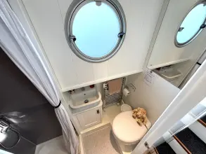 Thumbnail von Piper 60M MOTOR CLASS DUTCH BARGE  Presents Like New