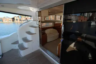Thumbnail von Princess 45 Flybridge