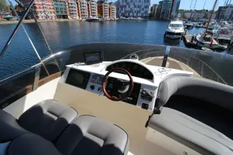Thumbnail von Princess 45 Flybridge