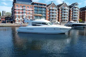 Prestige 46 Flybridge
