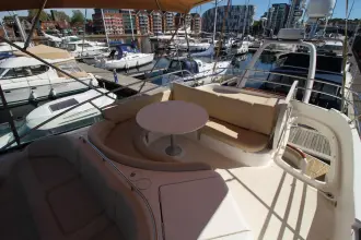 Thumbnail von Prestige 46 Flybridge