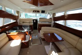Thumbnail von Prestige 46 Flybridge