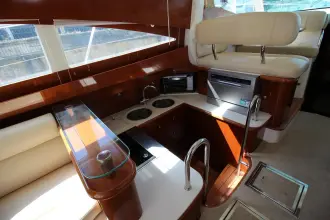 Thumbnail von Prestige 46 Flybridge