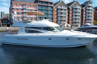 Thumbnail von Prestige 46 Flybridge