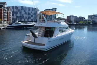 Thumbnail von Prestige 46 Flybridge