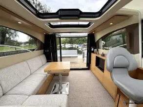 Thumbnail von Broom 35 Coupe New Arrival