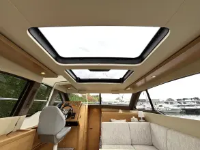 Thumbnail von Broom 35 Coupe New Arrival